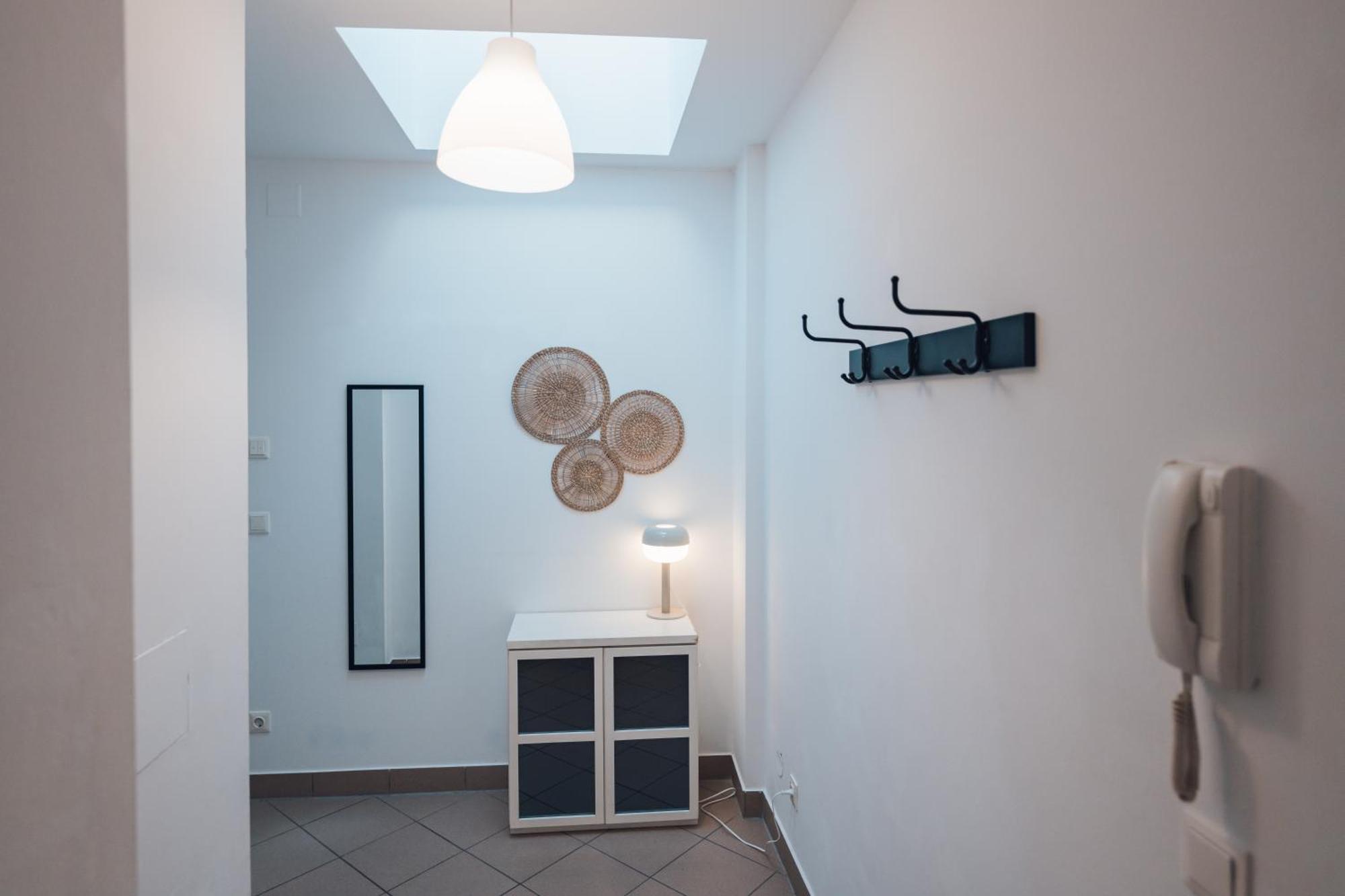Stylish With Balcony And Rooftop Views Apartment Wien